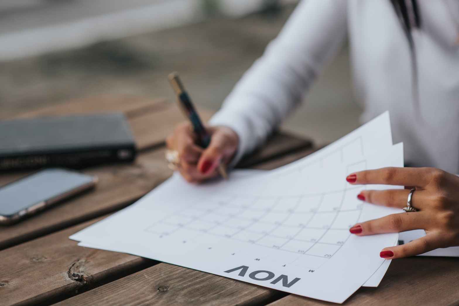 Build a B2B Editorial Calendar That Converts